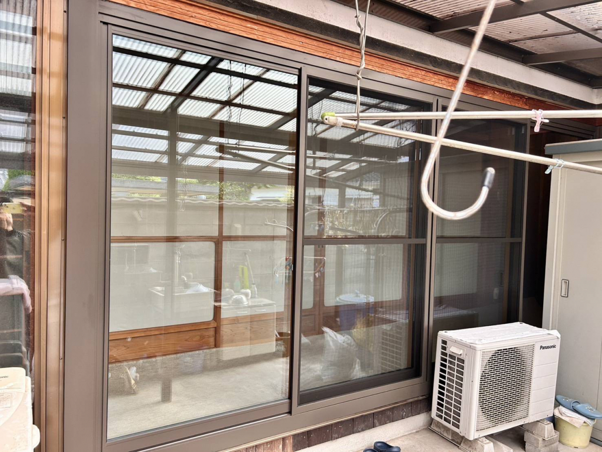 マドプラス＋のすきま風とサヨナラ！リプラスで暖かく出入りしやすい縁側にの施工後の写真1