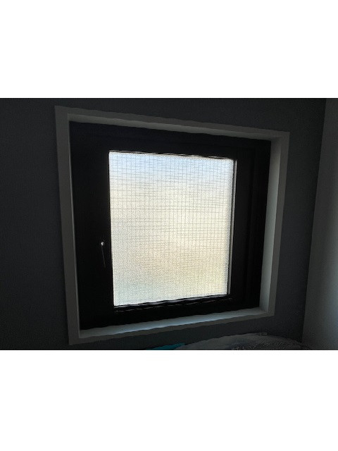 ひろけん廿日市店のウサギさんのいる部屋に内窓取付！の施工前の写真1