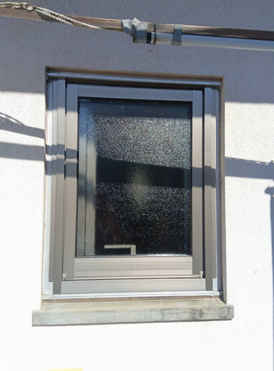 友硝子店 児湯店の浴室サッシ交換工事の施工後の写真2