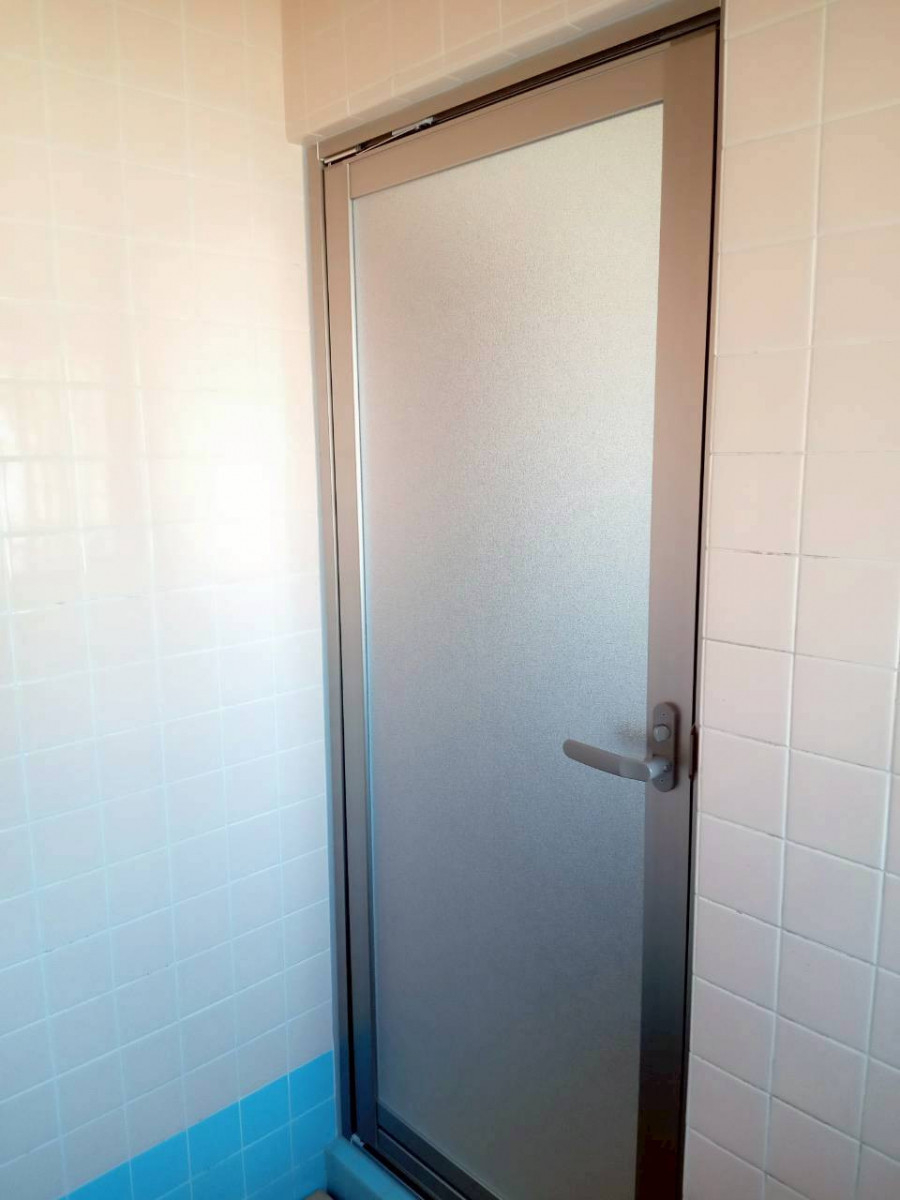 トーコー産業の【那須塩原市】浴室ドア交換で安心安全に入浴できるバスルームへ変身✨の施工後の写真2