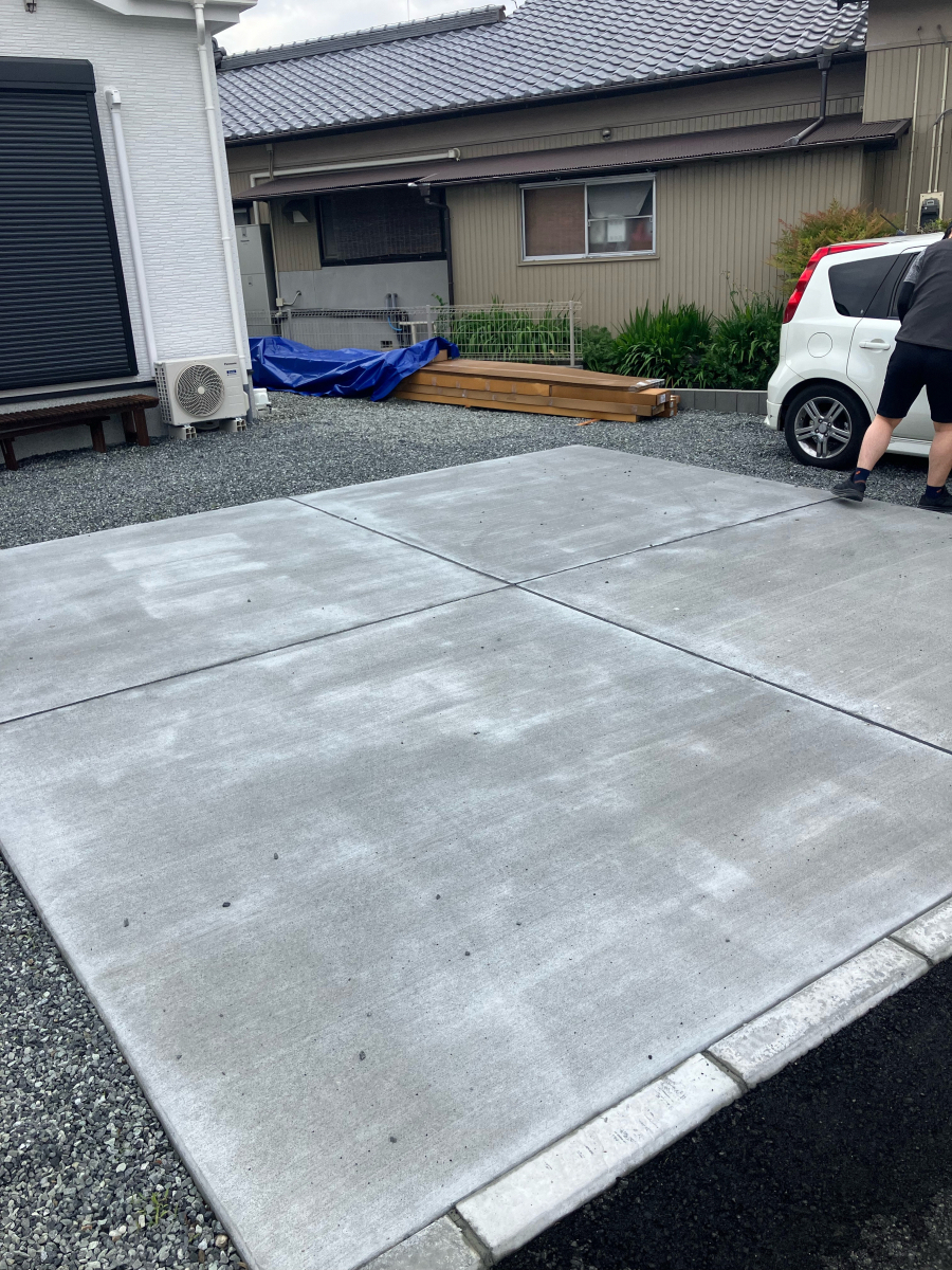 フジトーヨーのカーポート新設の施工前の写真1