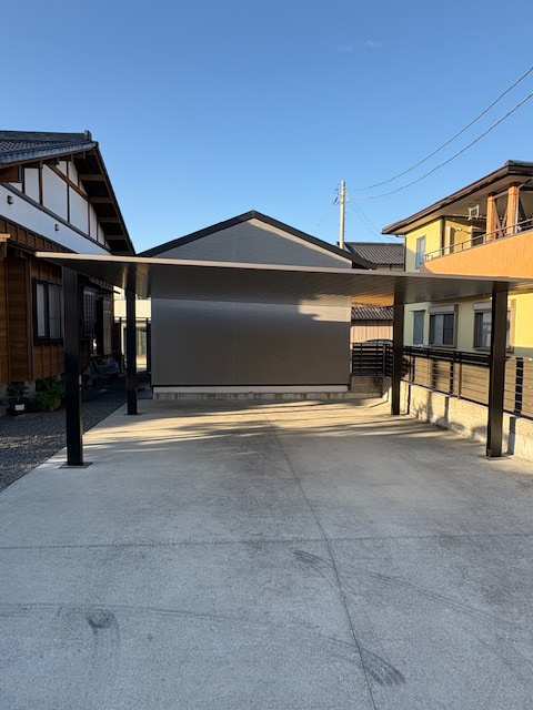 フジトーヨーのアルミカーポート設置の施工後の写真2