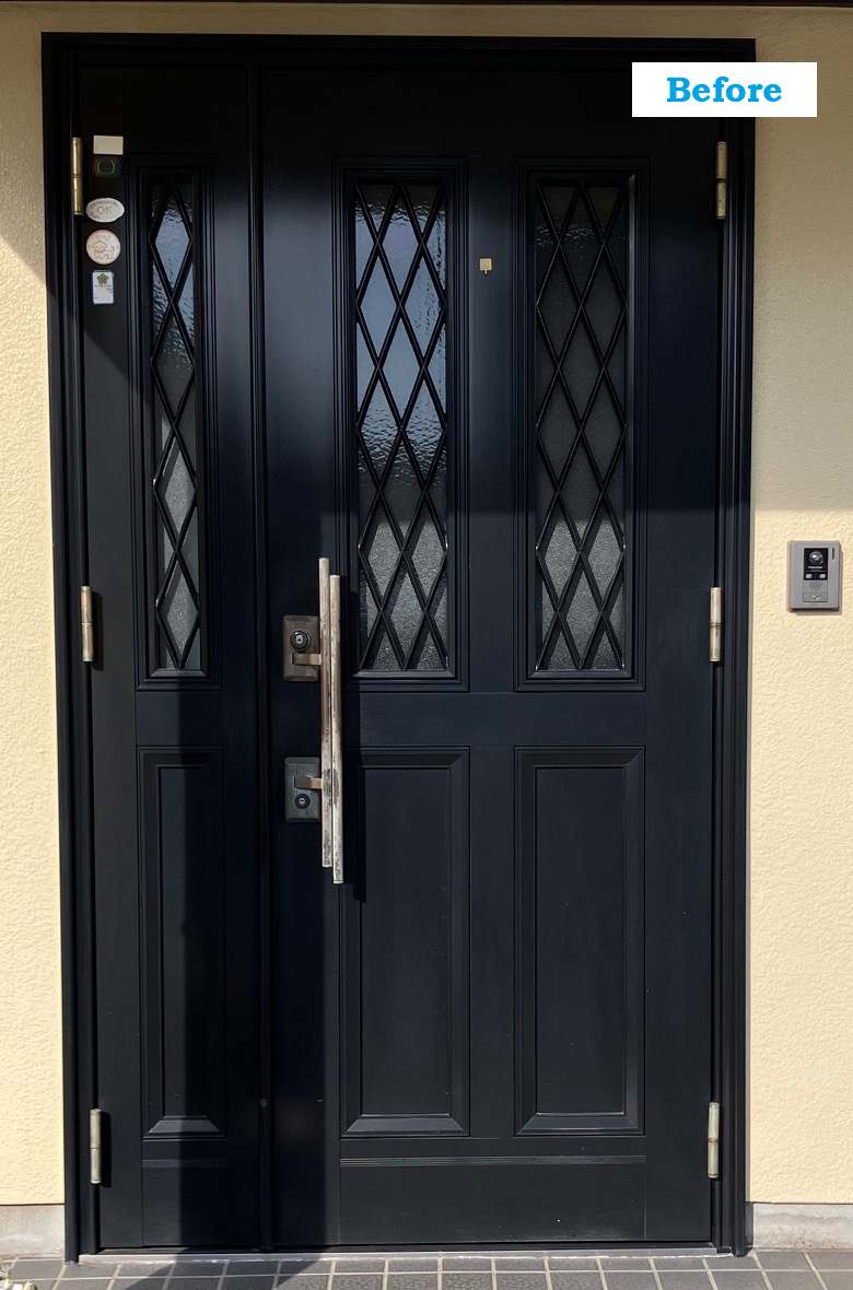 フジトーヨーの玄関親子ドア　リシェント工事の施工前の写真1