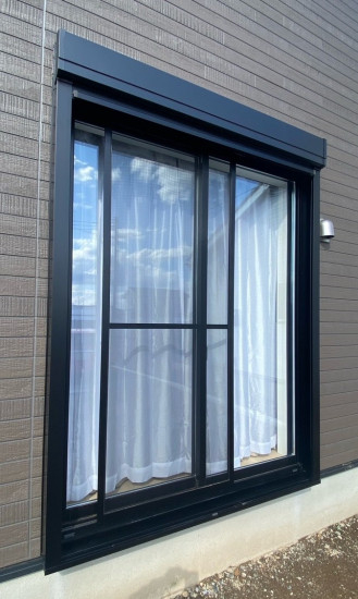 e-窓テクノ 浦和の買ったばかりの新築にも！LIXILの【リフォームシャッター】！の施工後の写真1