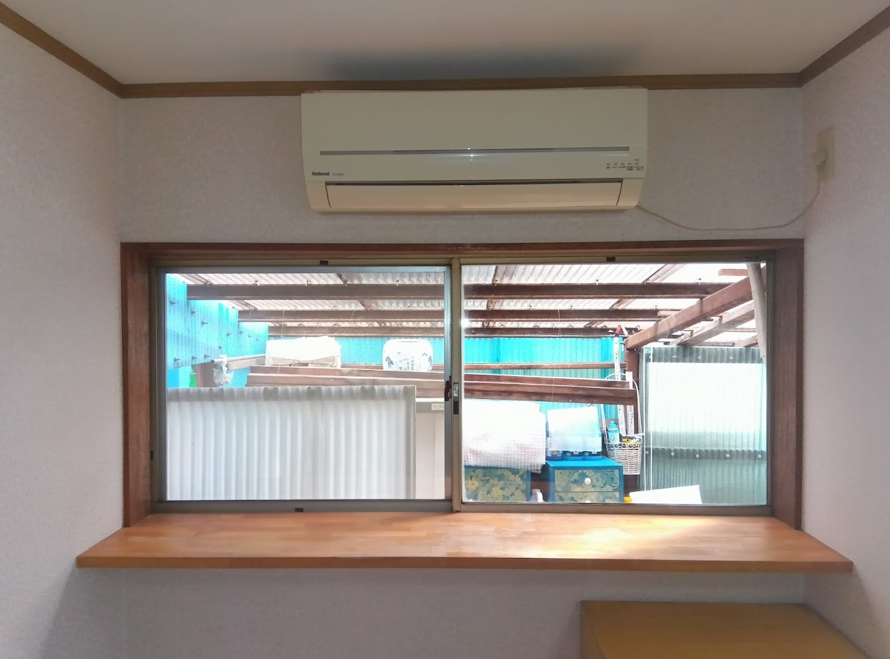 HOTTAの【音戸】内窓の取り付け（LIXIL インプラス）結露のお悩みを解決の施工前の写真1