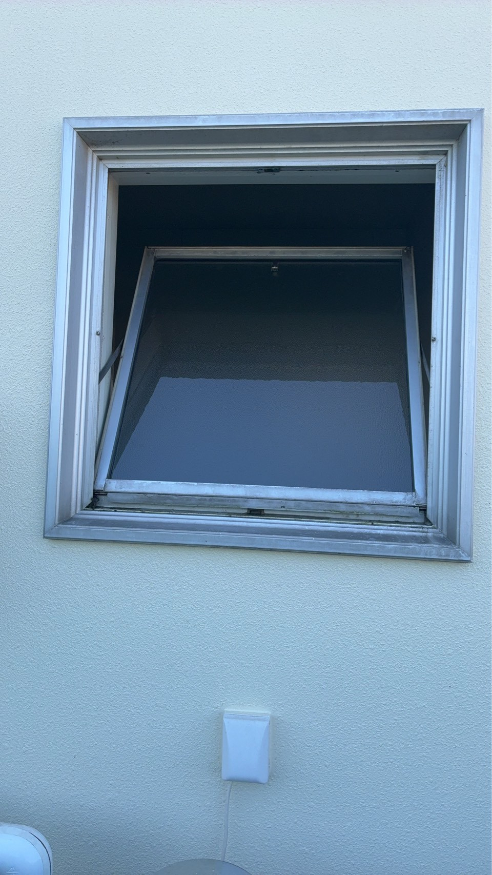 HOTTAのS様ガラスひび割れ取替工事の施工後の写真1