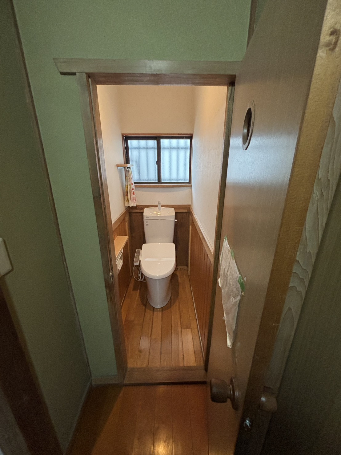 HOTTAのウォシュレット・暖房付き便座の施工後の写真1