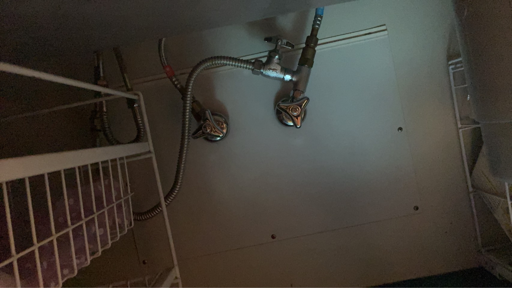 HOTTAの水漏れ対策　止水栓交換の施工後の写真1