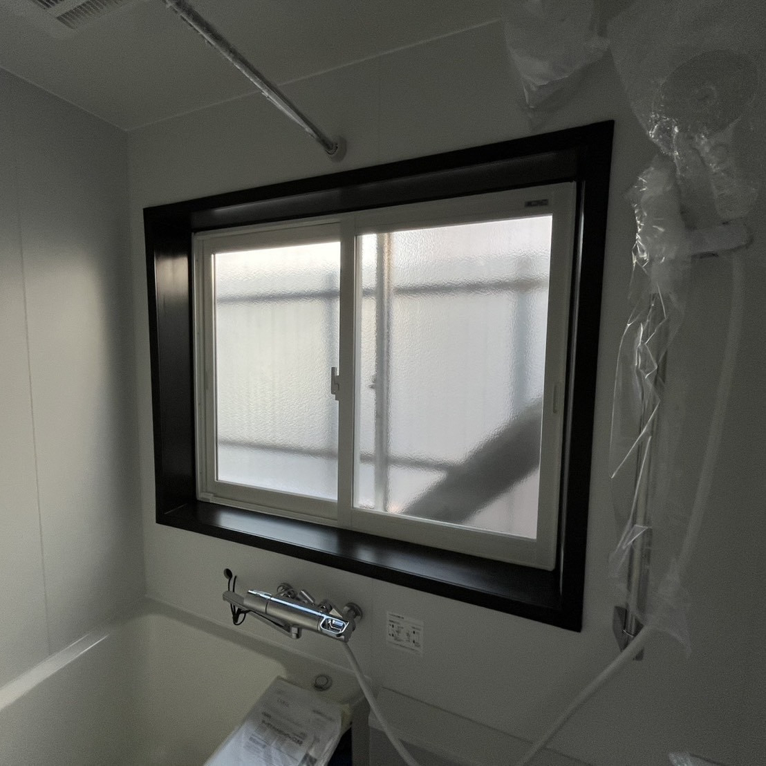 ＩＳＤの【内窓】ユニットバスと同時施工で快適なバスタイムを♪の施工後の写真1