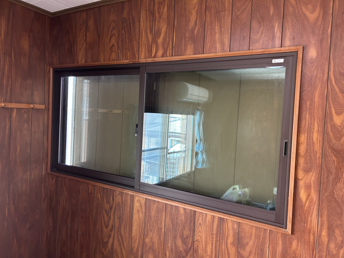 旭産トーヨー住器の酷暑の夏を迎える前に！寝室に内窓(インプラス)の取付の施工後の写真1