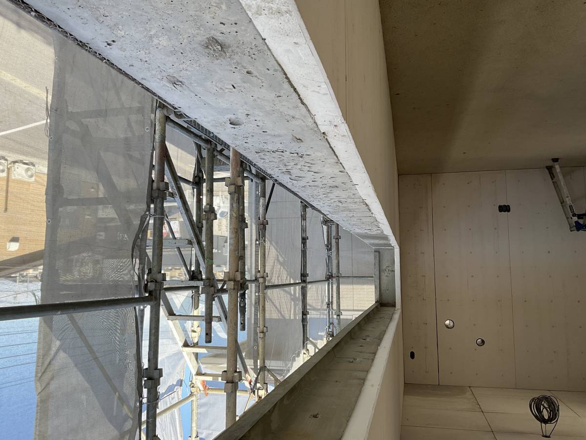 相川スリーエフのRC用断熱窓の施工前の写真1