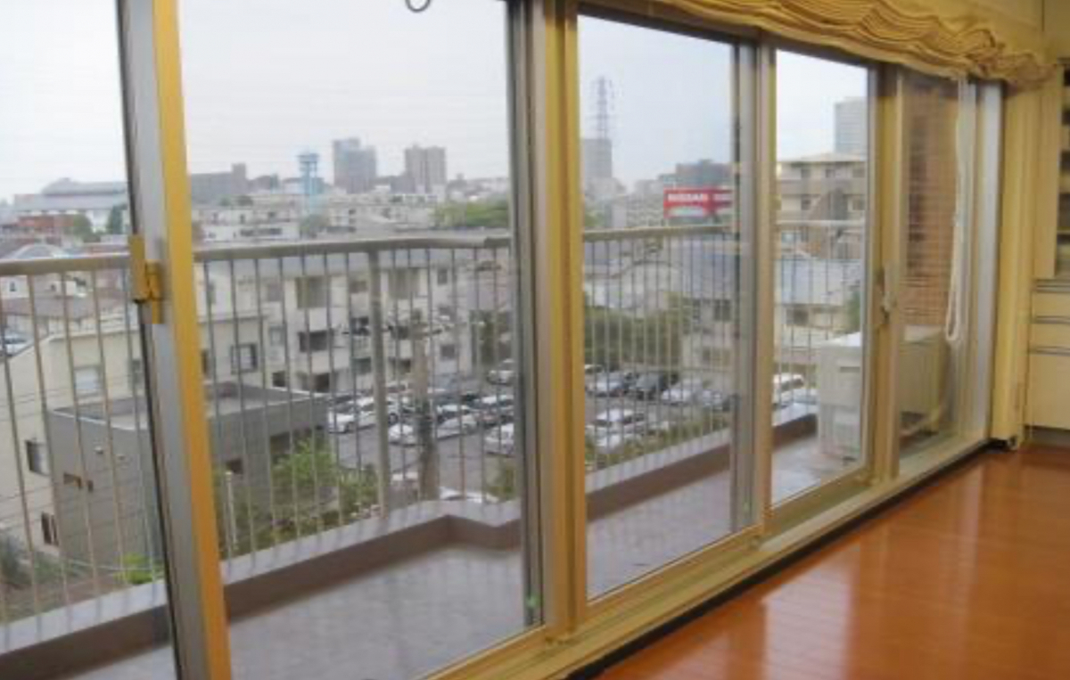 相川スリーエフのマンションのサッシ取り替えで2024年補助金をゲットしましょう。窓もドアも丸ごと。の施工後の写真2
