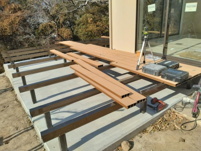 東京インテルナの【小豆島 小豆島町】広々とした空間で開放感を満喫！手すり付きで安心の大型ウッドデッキ施工例の施工前の写真1