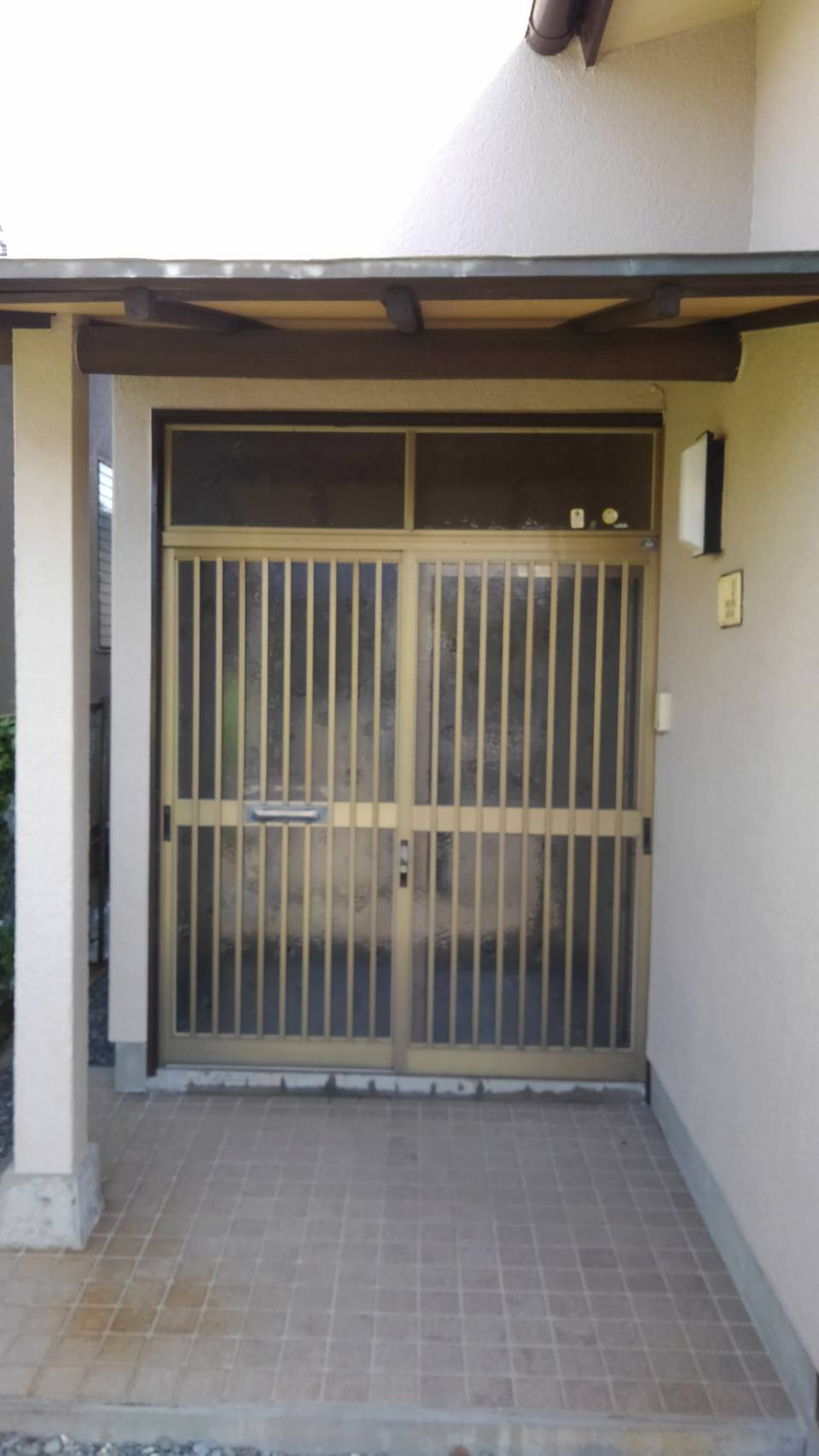 森サッシ工業の玄関ドア取替工事　№6の施工前の写真1