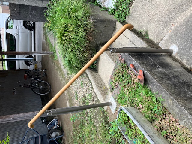 丸美の庭階段手摺設置工事の施工後の写真2