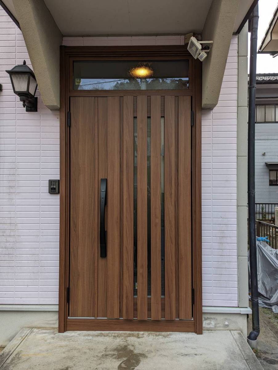 オブハウスの☆玄関ドア交換☆の施工後の写真1