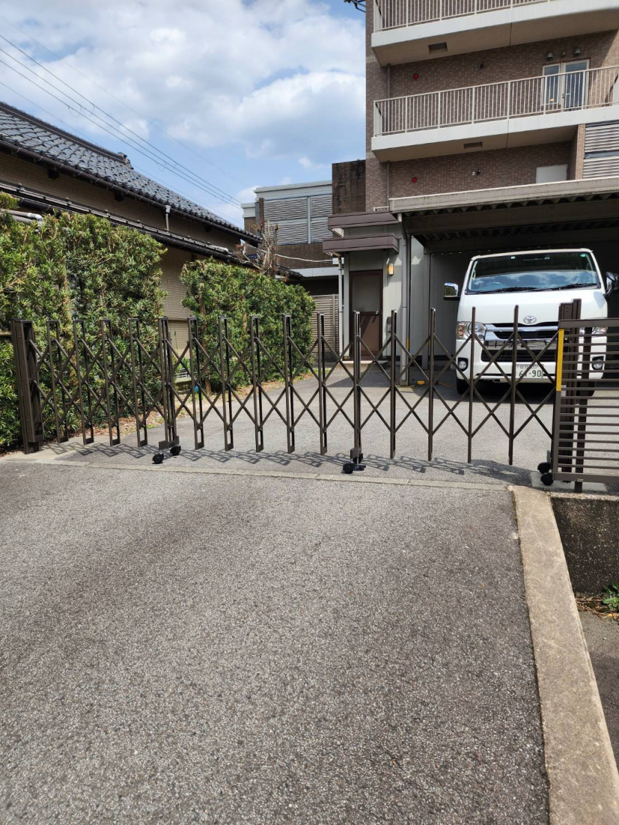 オブハウスの門扉の施工の施工後の写真1