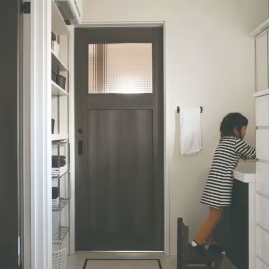 パーツや床とドアの組み合わせで個性溢れるお部屋に 鎌田トーヨーのブログ 写真3