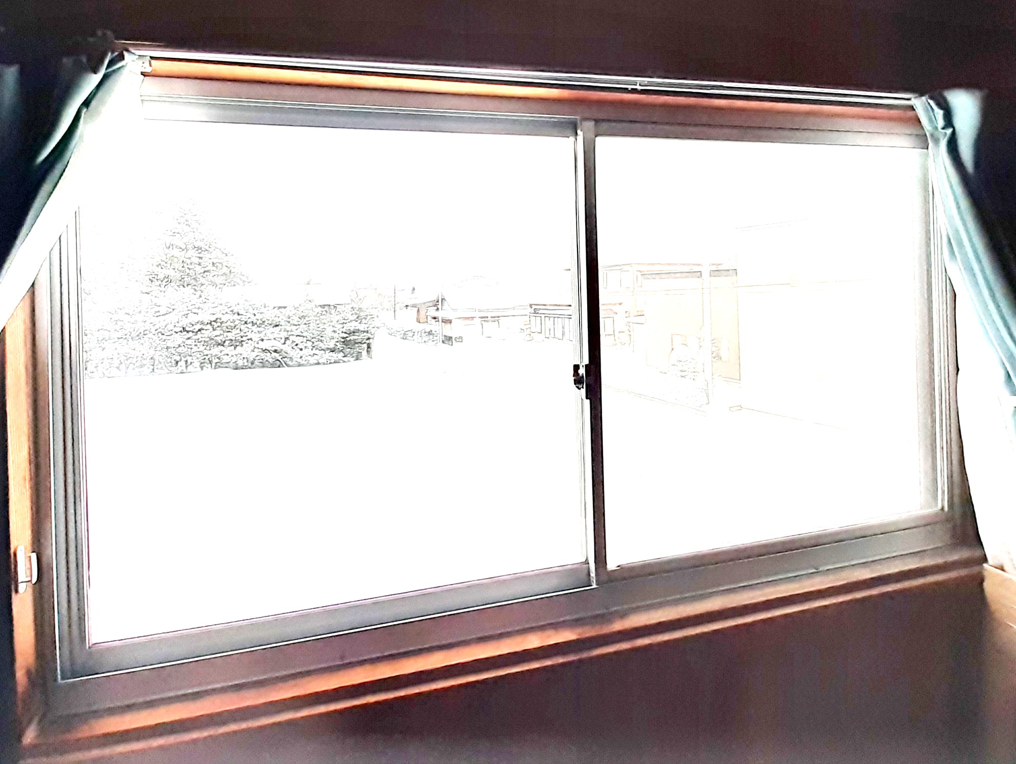 鎌田トーヨーの廊下に内窓を取り付けて家中ぽかぽか🌞の施工事例詳細写真1