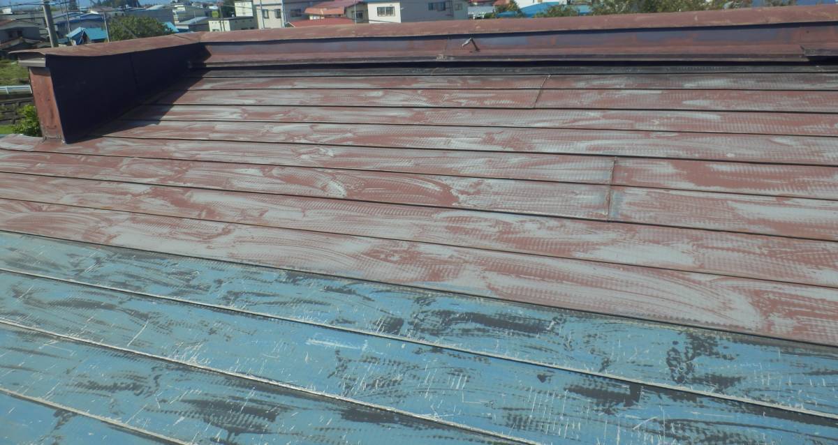 鎌田トーヨー住器の【黒石市】雨漏り…😨屋根補修しました！の施工前の写真2