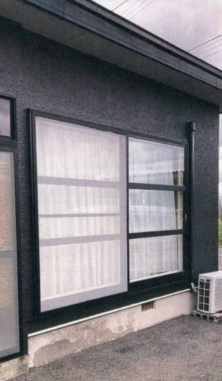 鎌田トーヨー住器の窓ガラス割れ対策施工事例写真1