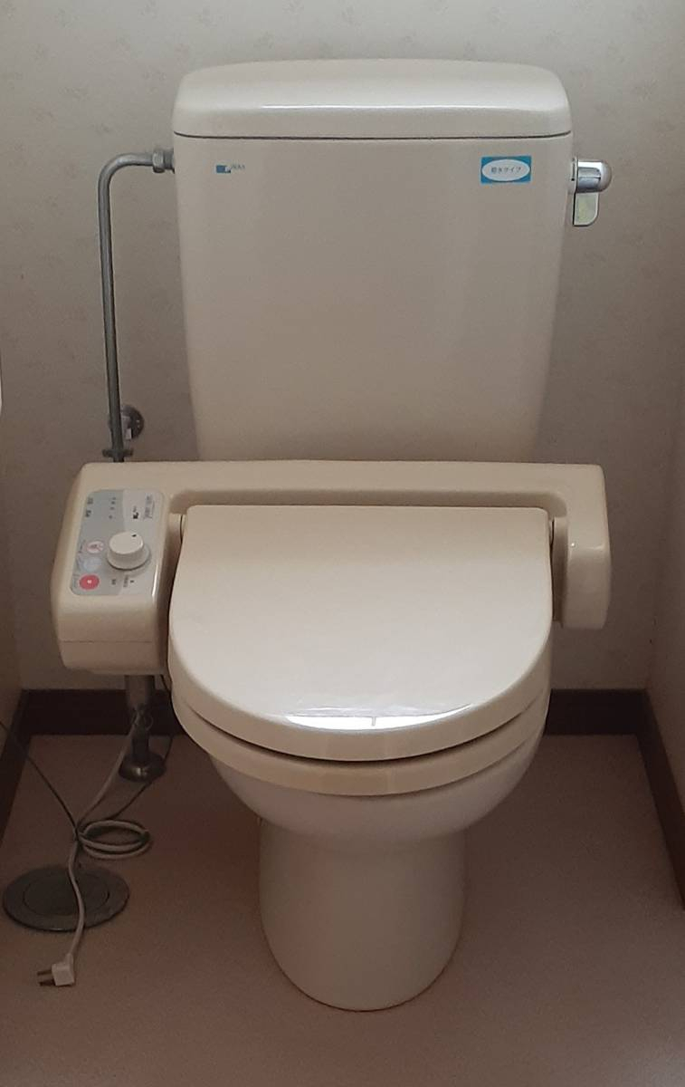 鎌田トーヨー住器のトイレ取替🚽の施工前の写真1