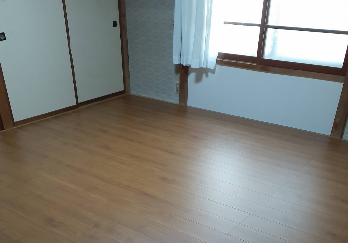 鎌田トーヨーの【青森市】畳から床フローリングに張替ましたの施工後の写真1