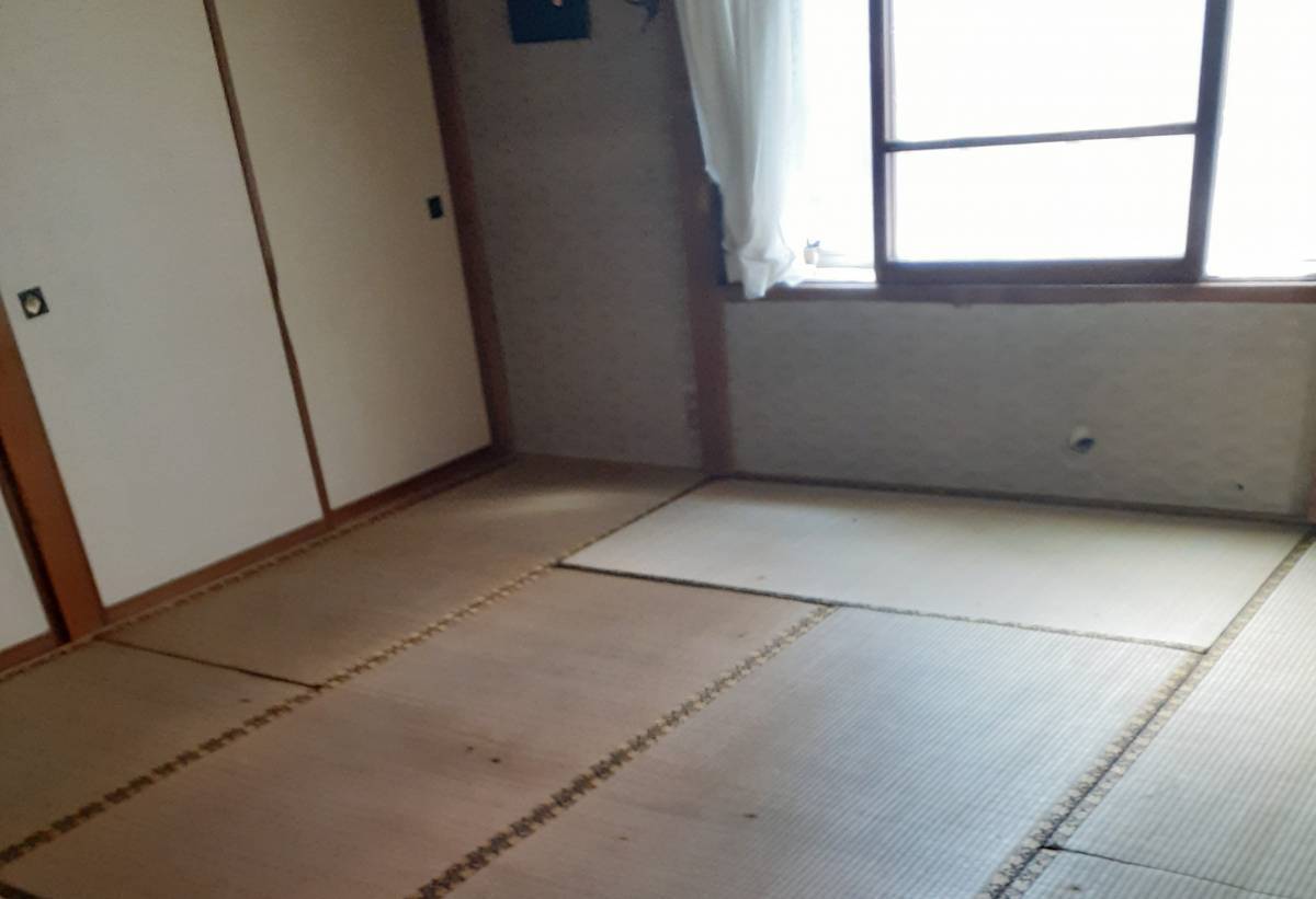 鎌田トーヨー住器の【青森市】畳から床フローリングに張替ましたの施工前の写真1