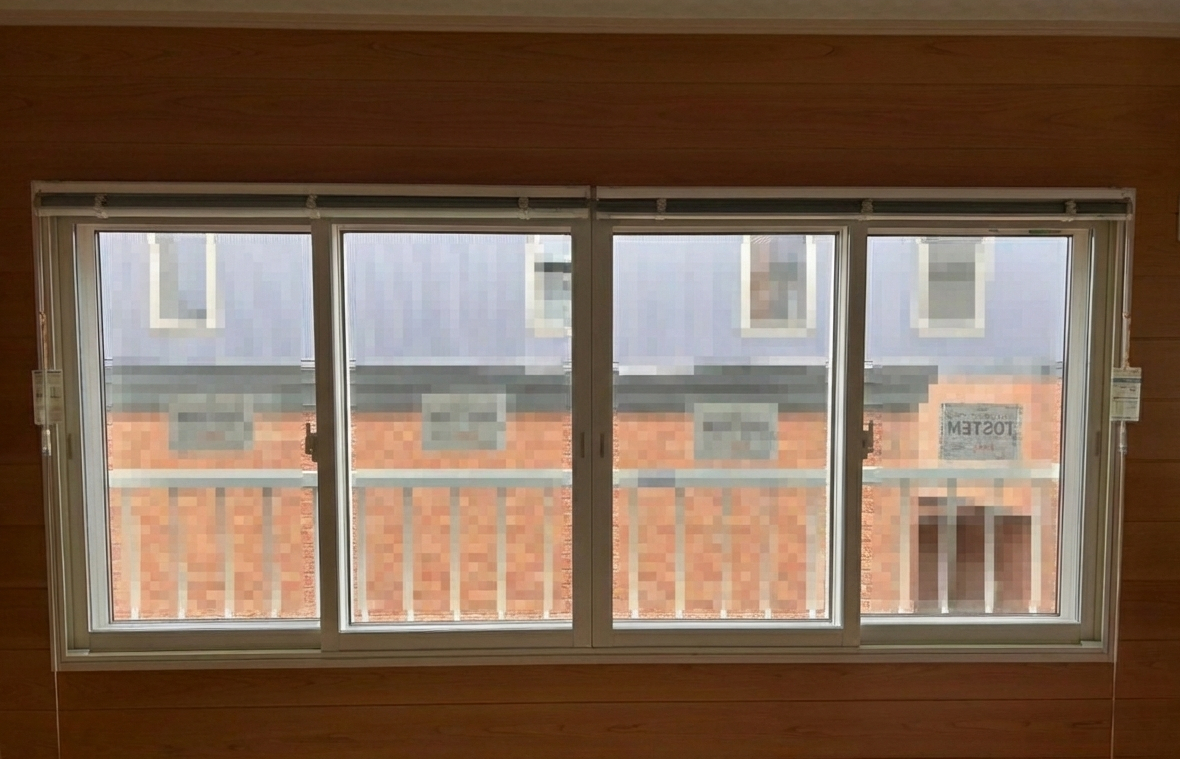 鎌田トーヨーの🏠 施工事例：大開口の窓も「インプラス」で断熱＆防音バッチリ！✨の施工後の写真1