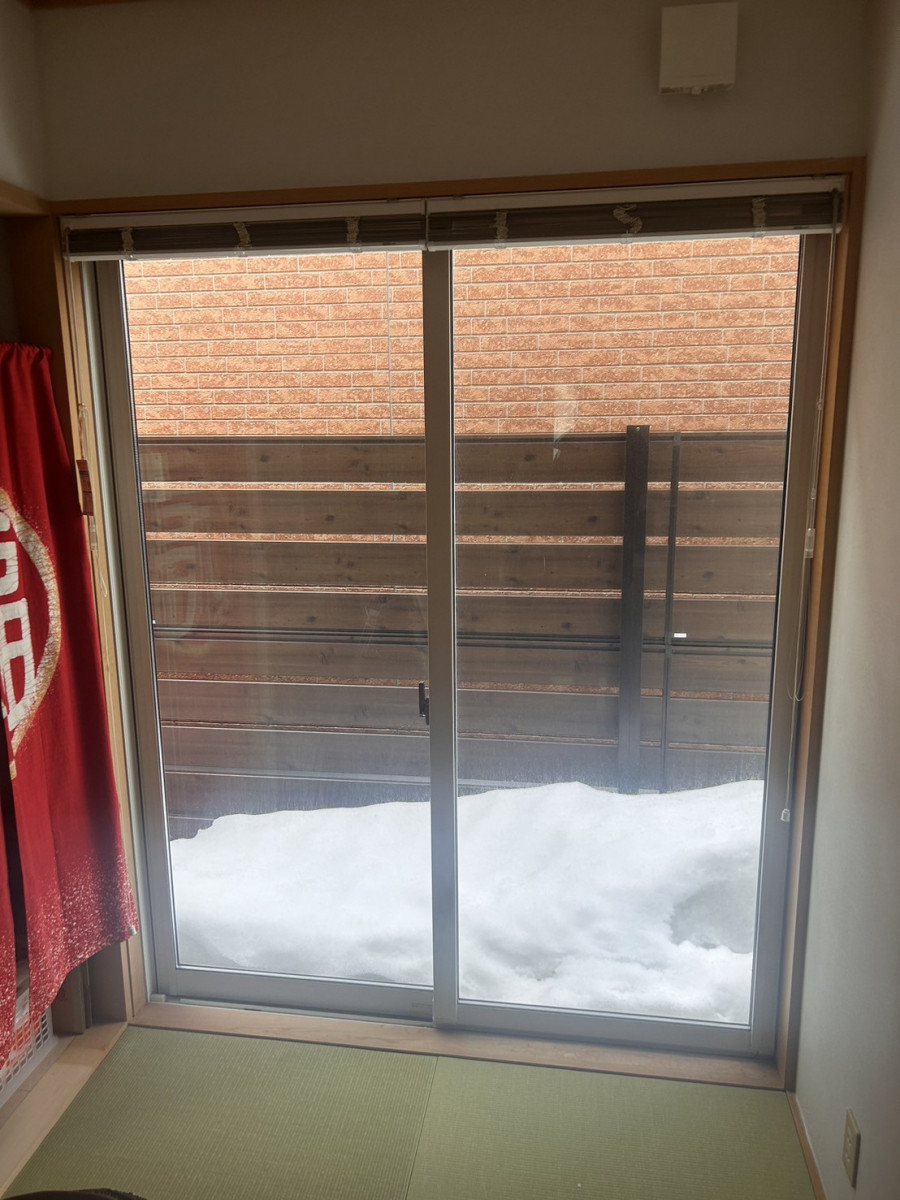 鎌田トーヨーの❄️ 雪国・冬の和室を救う！魔法の「二重窓」インプラス ❄️の施工前の写真1