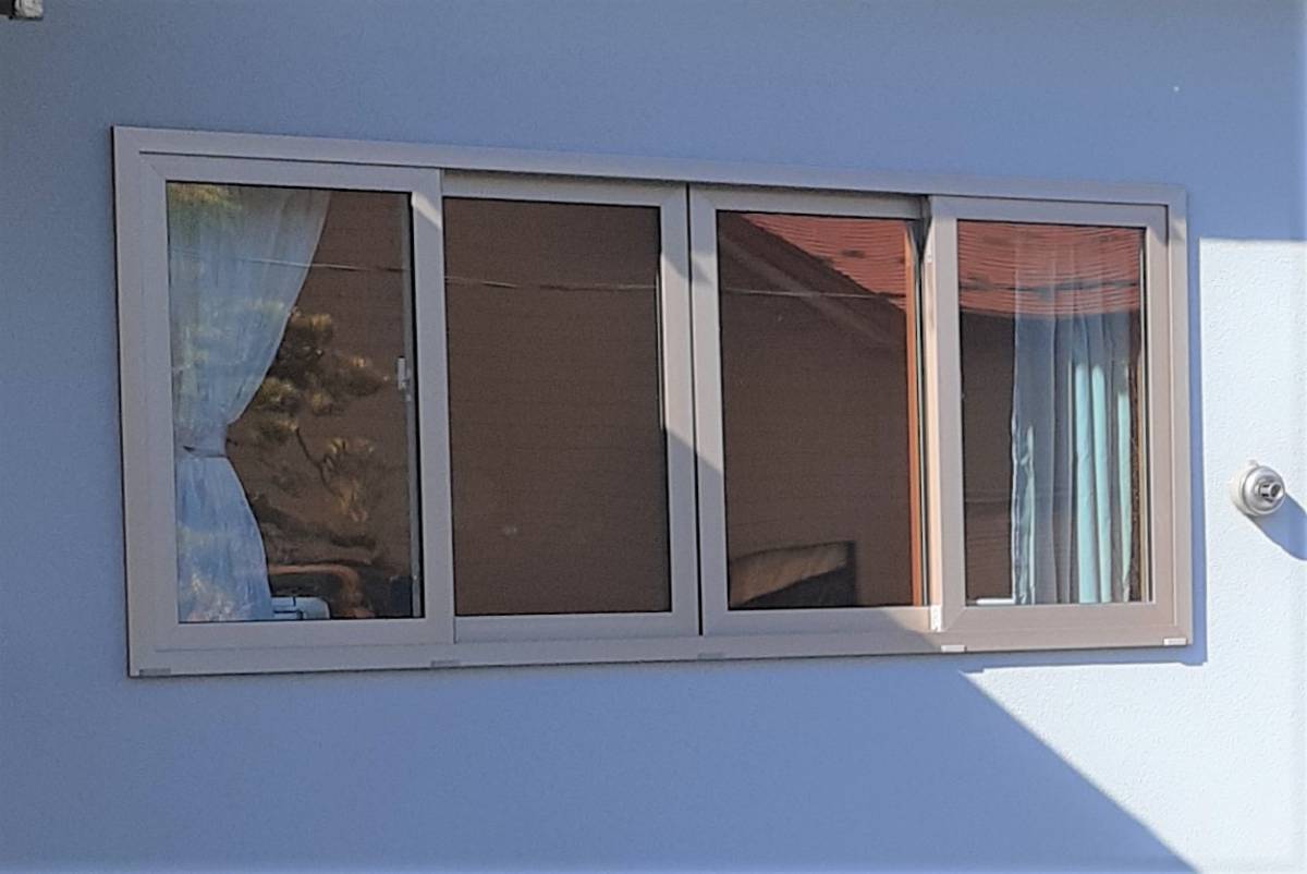 鎌田トーヨー住器の【藤崎町】窓が大きすぎる(>_<)　サッシ取り替えました！の施工後の写真2