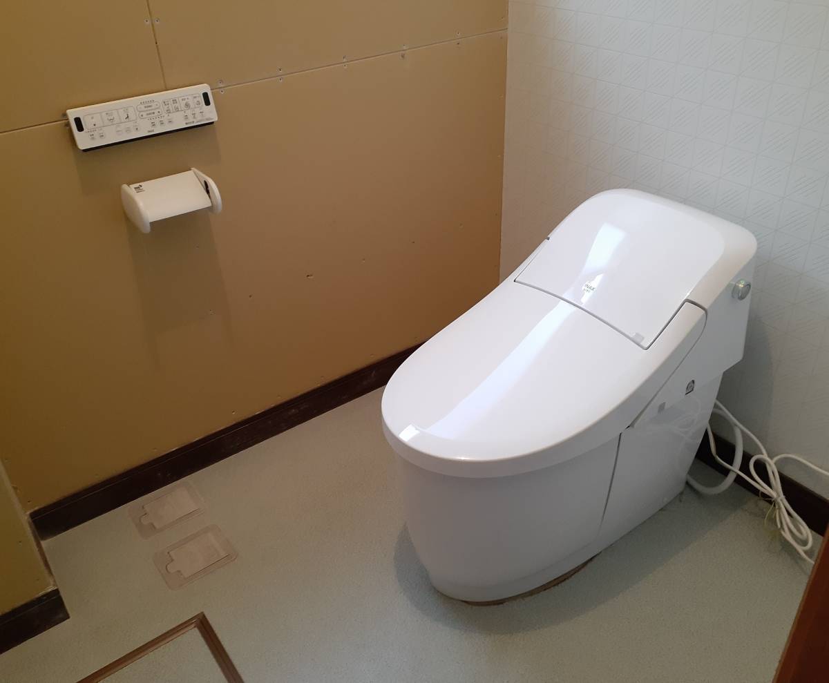 鎌田トーヨー住器の【藤崎町】凍結で故障(>_<)トイレ取り替えました！の施工後の写真2