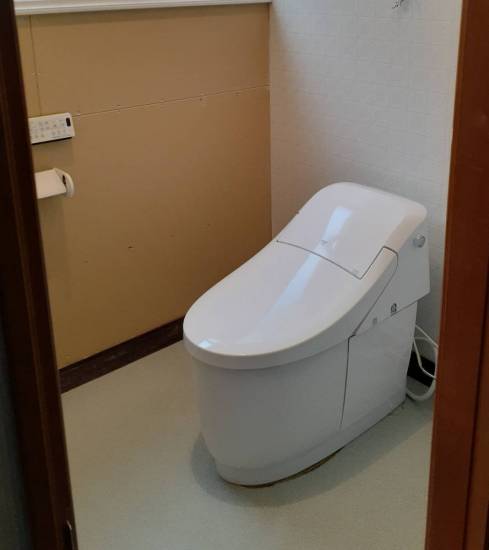 鎌田トーヨー住器の【藤崎町】凍結で故障(>_<)トイレ取り替えました！施工事例写真1