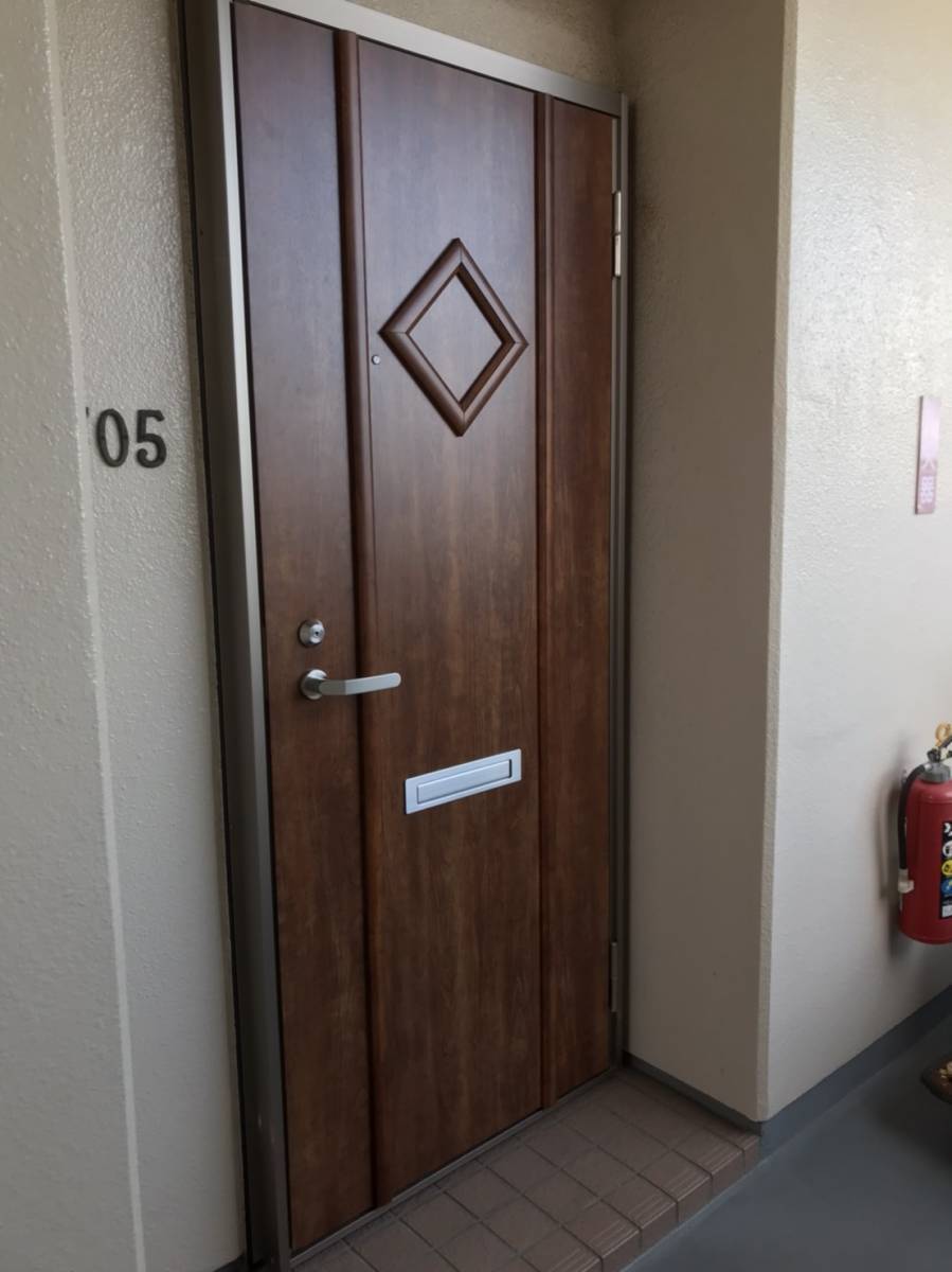 アリックスのマンションのドア交換の施工後の写真1