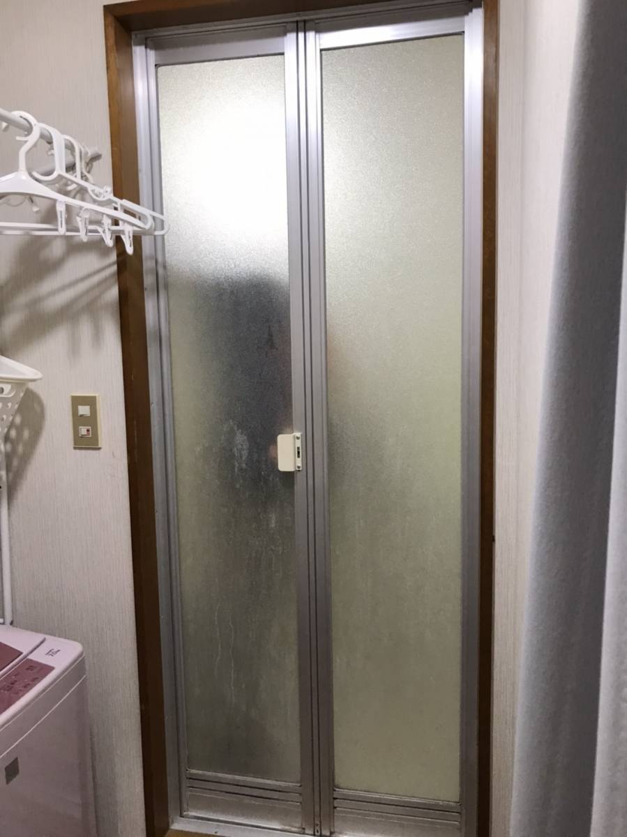アリックスのリフォーム浴室中折ドアの施工前の写真1