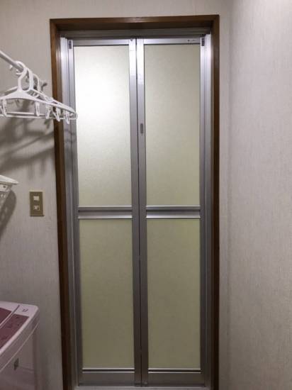 アリックスのリフォーム浴室中折ドア施工事例写真1