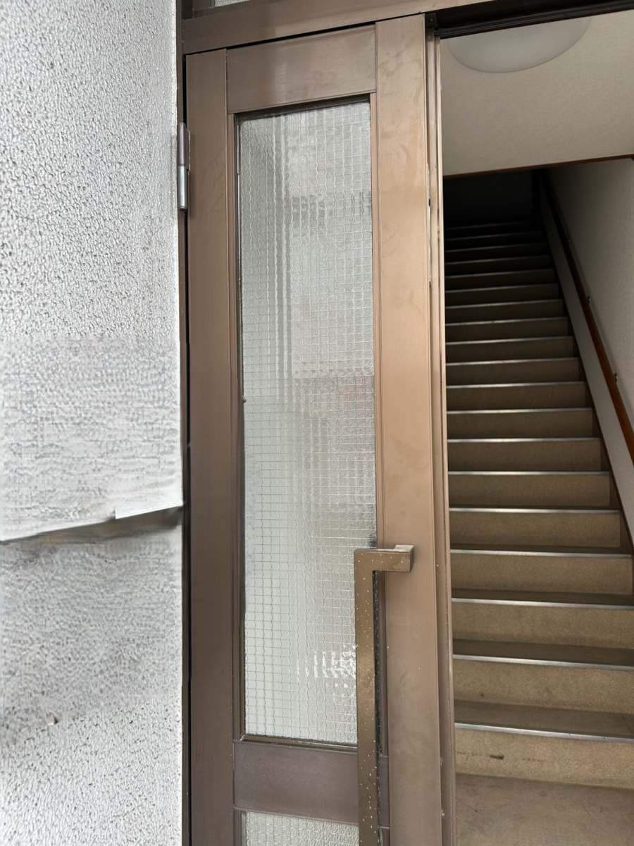アリックスのガラス交換工事の施工後の写真2
