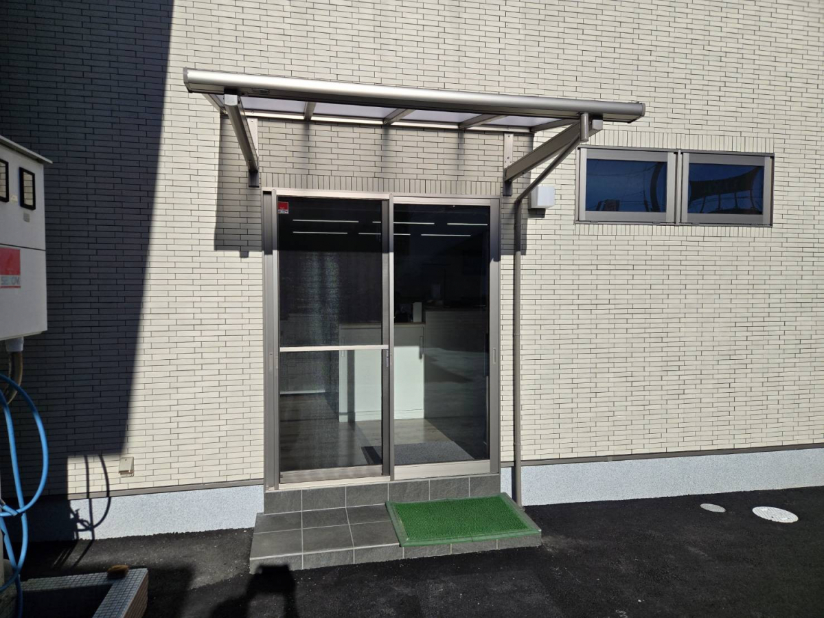 アリックスの事務所にテラスＶＳを設置の施工後の写真1
