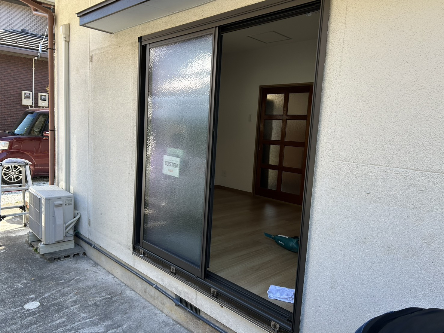 アリックスの西予市現場　単板ガラスからの劇的チェンジ！リプラスで叶える快適な住まいへの交換事例の施工後の写真1