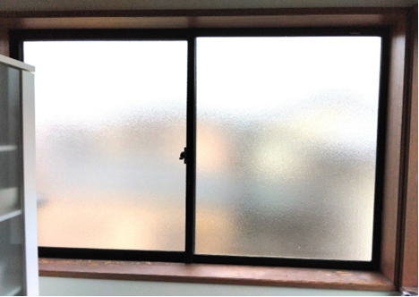鳴和トーヨー住器の『内窓』先進的窓リノベ2024を利用してお得に窓リフォーム！⑥の施工前の写真1