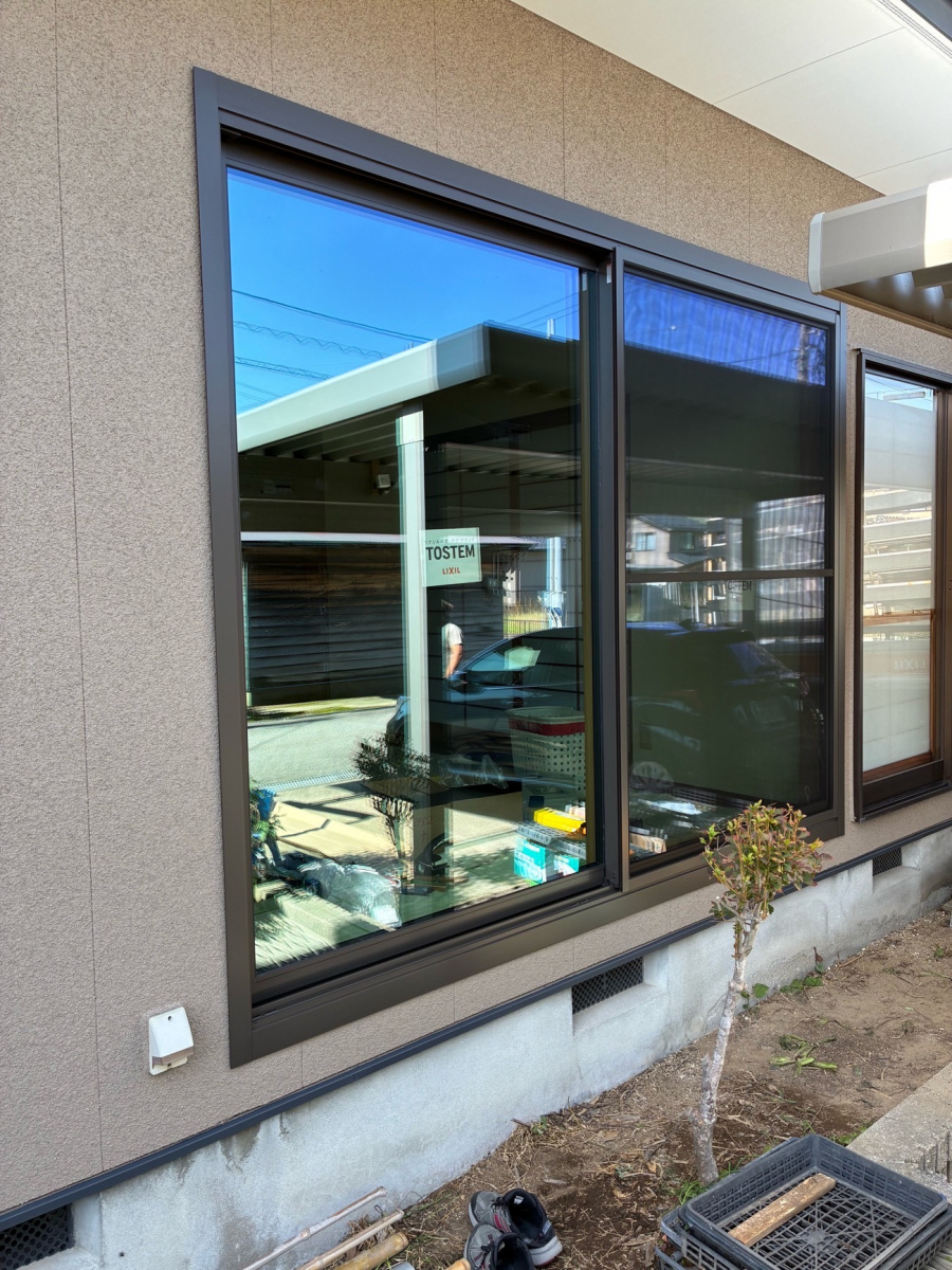 鳴和トーヨー住器の【マド取替】　カバー工法　『リプラス』施工の施工後の写真1