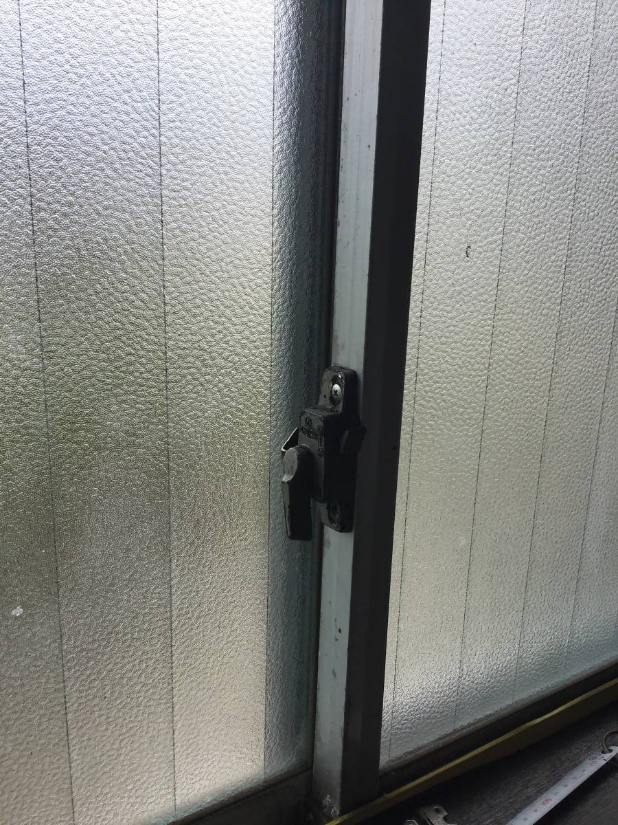 茂木トーヨー住器　茂木の窓の鍵交換しました。の施工前の写真1