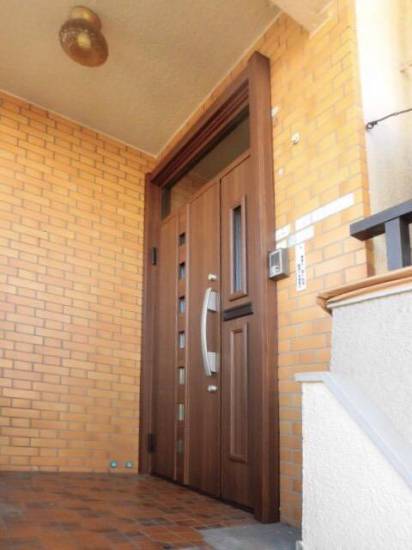 山商トーヨー住器の長崎市　玄関リフォーム　リシェント玄関ドア施工事例写真1