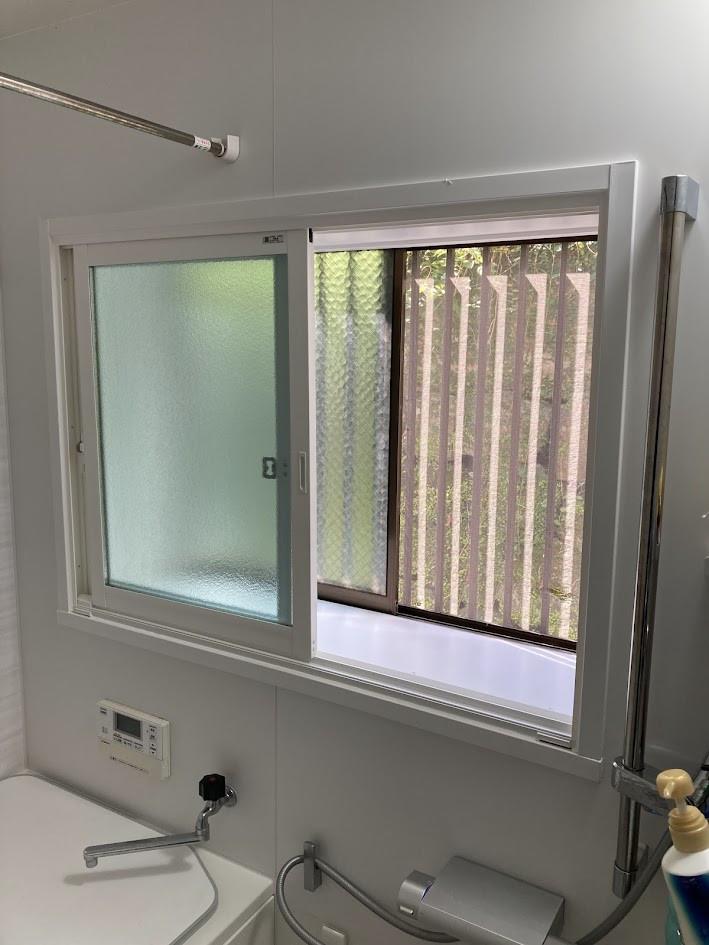 山商トーヨー住器の【浴室リフォーム】寒さ＆結露を一発解決！LIXILインプラスで快適バスタイムの施工後の写真1