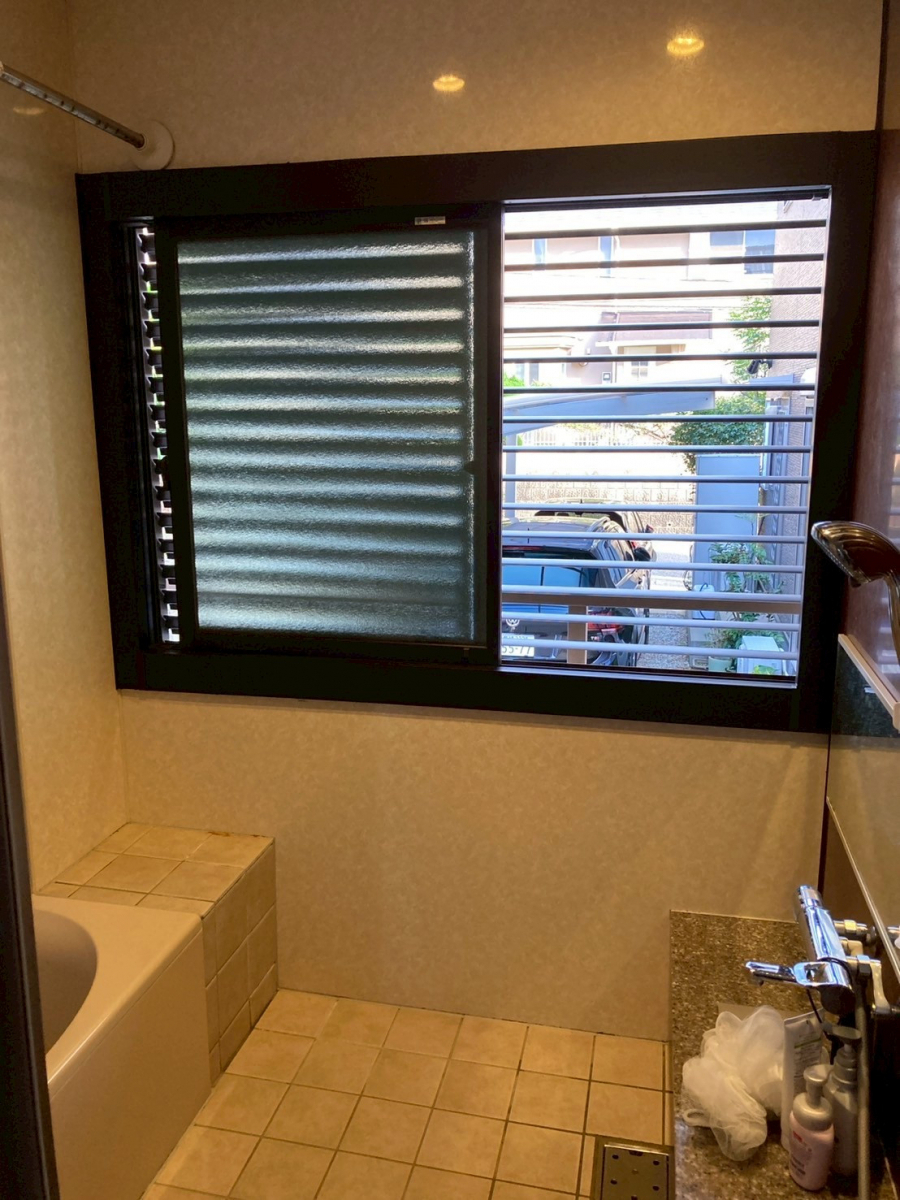 山商トーヨー住器の5つの機能を両立させた面格子を取付ましたの施工後の写真1