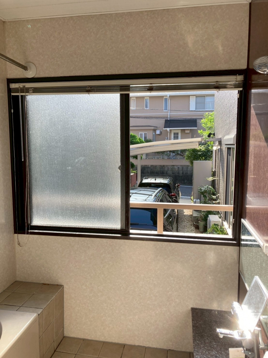 山商トーヨー住器の5つの機能を両立させた面格子を取付ましたの施工前の写真1