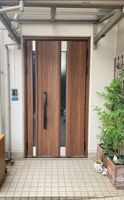 山商トーヨー住器の玄関を取替て暮らしと運気を一新!!の施工後の写真1