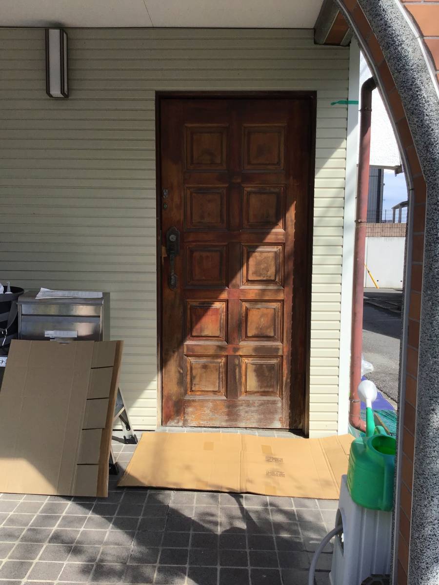 茂木トーヨー住器　宇都宮の玄関ドア新しくなりました。の施工前の写真1
