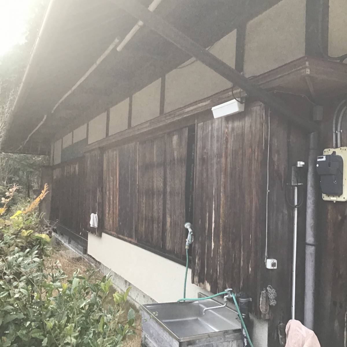 茂木トーヨー住器　宇都宮の雨戸交換しました。栃木県宇都宮市の施工前の写真1