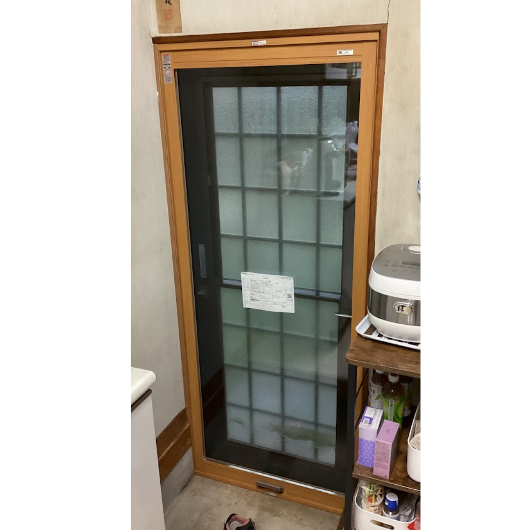 茂木トーヨー住器　宇都宮の内窓＋高断熱仕様の玄関ドアで補助金を有効活用！の施工後の写真2